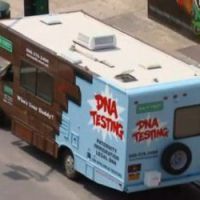 Who's your daddy : un van new-yorkais propose des tests de paternité