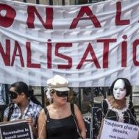 Une tribune de féministes et d'intellectuels contre l'abolition de la prostitution