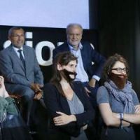 Parité : après France Télévisions, les féministes de La Barbe à Radio France