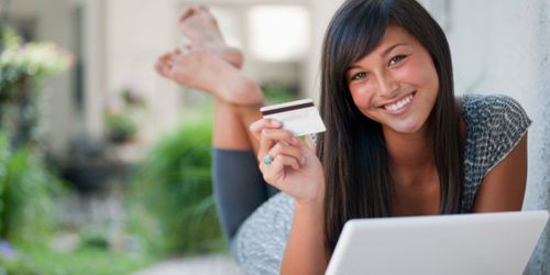 Les adolescents adeptes des achats en ligne