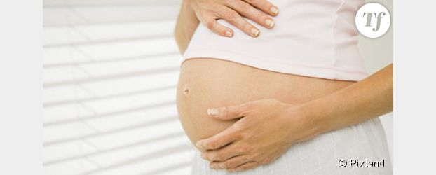 Grossesse : le tabagisme passif nuit gravement au cerveau de bébé in utero