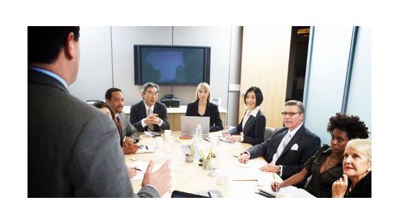 Devenir le chef de ses anciens collègues, une promotion à risque ?