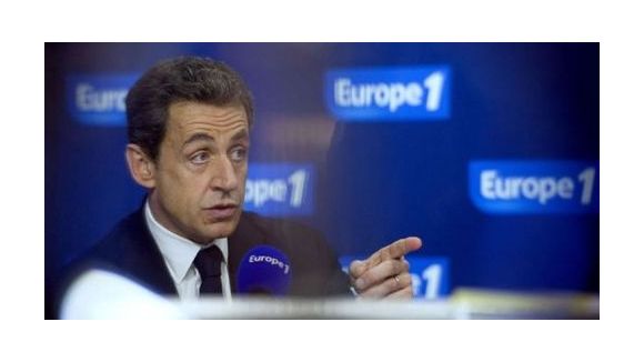 Couple Hollande & Trierweiler : des « Bidochons » pour Sarkozy