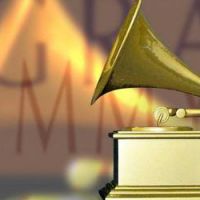 Grammy Awards, les résultats : Lady gaga triomphe, Justin Bieber danse avec Usher...