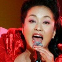 Chine : Peng Liyuan, Première dame, chanteuse et général de l'Armée populaire