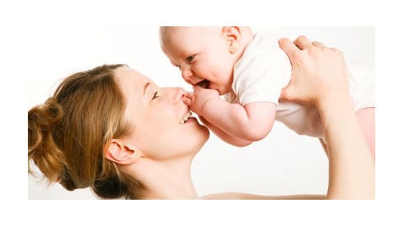 Les lingettes dangereuses pour la santé de bébé ?