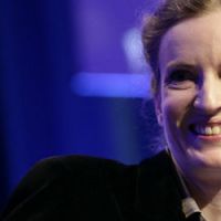 NKM : la France droite, cap sur l'éducation et l'Europe