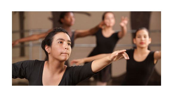 La danse améliore la confiance en soi des adolescentes