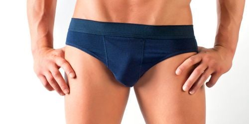 Augmenter la taille de son pénis avec de l'huile d'olive est dangereux