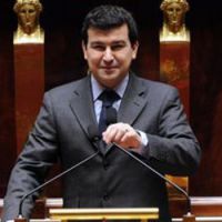 UMP : Nicolas Dhuicq voit dans les enfants d'homosexuels des terroristes en puissance