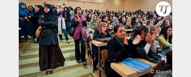 Tunisie : les femmes s'affrontent sur la question du port du voile