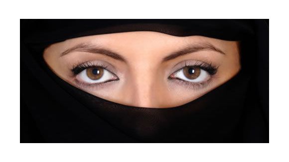Jusqu'à 150 euros d'amende pour le port de la burqa