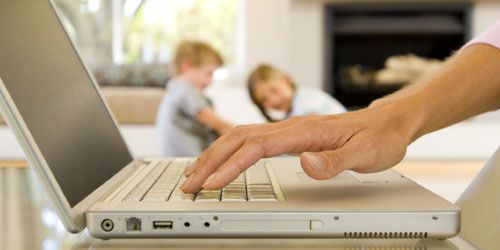 Les télétravailleurs font plus d'heures que les autres