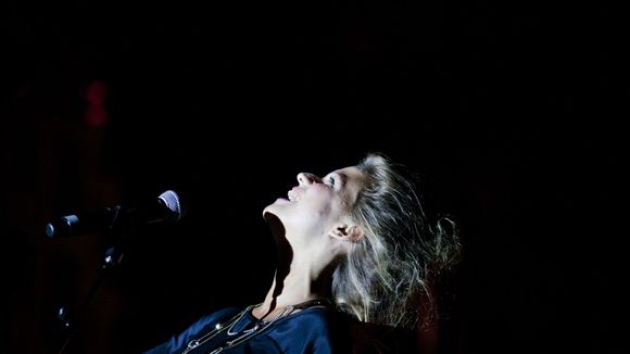 Selah Sue est-elle en couple ou célibataire ?