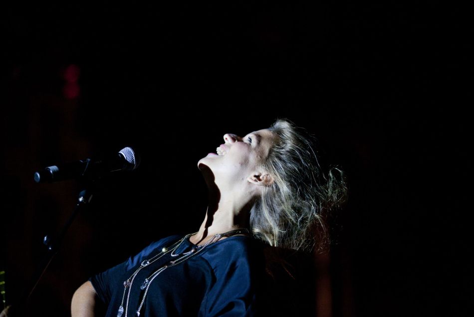 Selah Sue en concert au Nice Jazz Festival à Nice. Le 9 juillet 2012