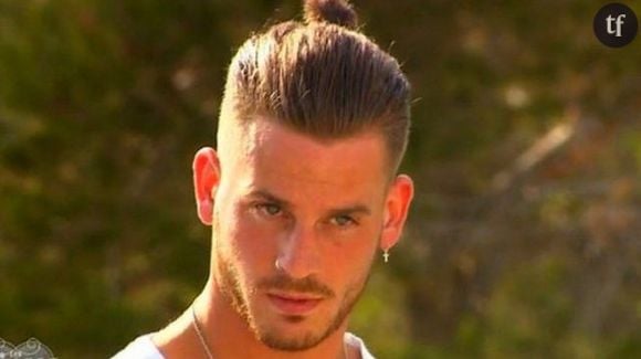 Raphael en couple dans les Anges 7