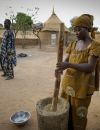 Une Africaine pendant la sècheresse au Burkina Faso