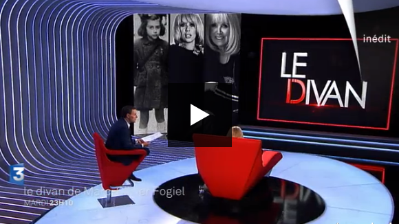 Le divan de Marc-Olivier Fogiel : Mireille Darc évoque son enfance - France 3 Replay / Pluzz