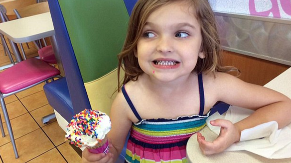 L'école de cette fillette de 5 ans juge sa robe "inappropriée", son père réagit