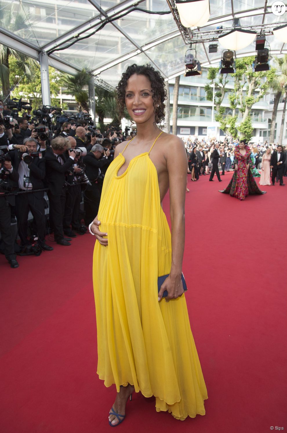  Noémie Lenoir à la première du film La Tête Haute au festival de Cannes 2015 le 13 mai 2015.  
