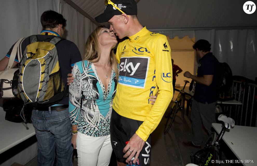 Chris Froome et sa femme Michelle Cound sur la ligne d&#039;arrivée du Tour de France