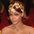  Rihanna - Soirée Costume Institute Gala 2015 (Met Ball) au Metropolitan Museum célébrant l'ouverture de Chine: à travers le miroir à New York, le 4 mai 2015.  