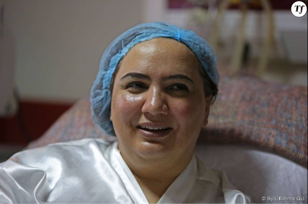  Shukria Barakzai hospitalisée en novembre 2014 après avoir échappé à un attentat. 