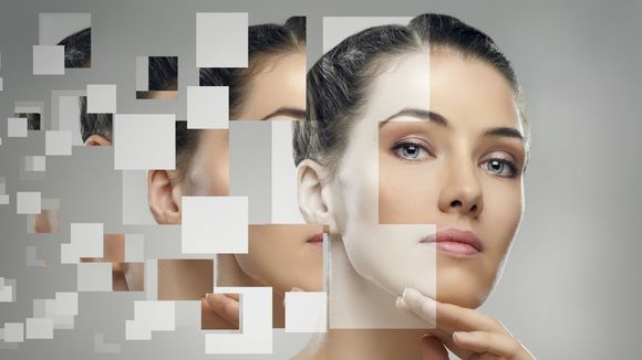 Baking : la nouvelle tendance maquillage bluffante pour se faire un teint parfait