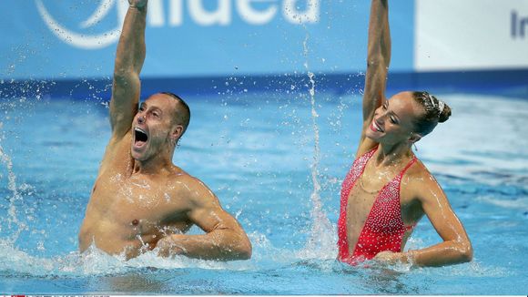 Bill May, premier champion de natation synchronisée : un homme dans le bassin des femmes