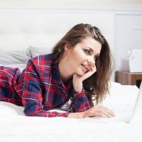 Cette femme a porté un pyjama pendant une semaine au boulot