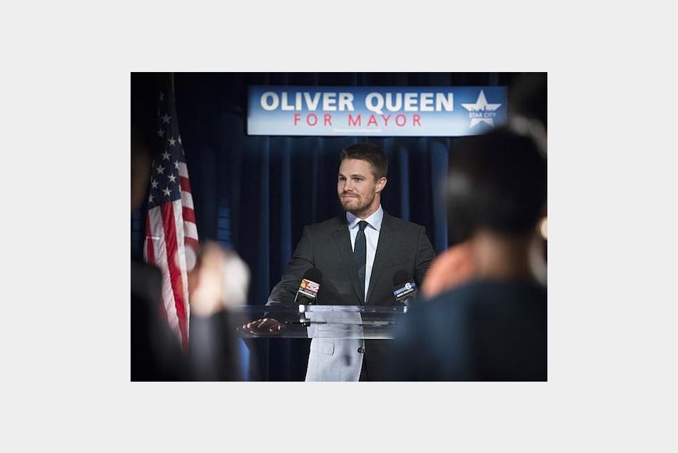 Oliver Queen bientôt maire de Star City ? (Arrow Saison 4 - Episode 4)