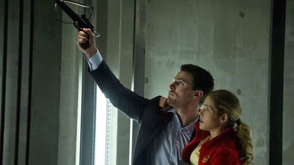 Arrow saison 4 : Felicity va-t-elle soutenir la candidature d'Oliver ? (Spoilers)