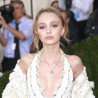 Cannes 2016 : Lily-Rose Depp et Soko ensemble sur la Croisette pour La Danseuse (photo)