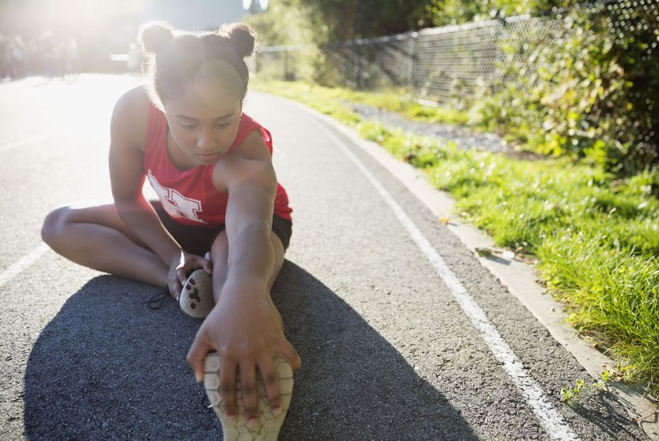 Comment la poitrine et la puberté poussent les filles à arrêter le sport