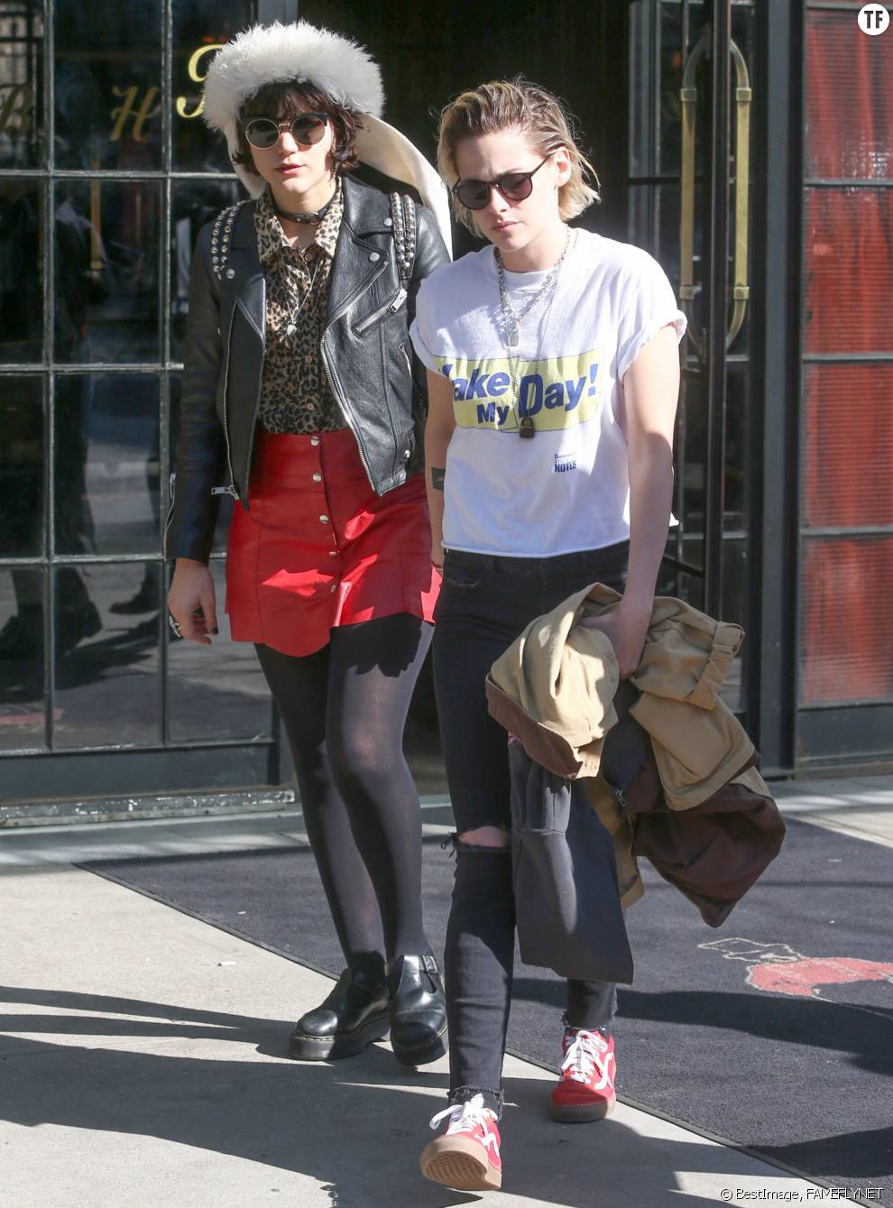 Kristen Stewart et son ex petite-amie Soko à New York, le 13 avril 2016