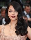L'indienne Aishwarya Rai opte pour un rouge à lèvres mat, histoire d'éblouir le tapis rouge à Cannes.