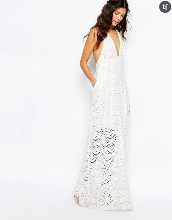 Robe longue en dentelle The Jetset Diaries