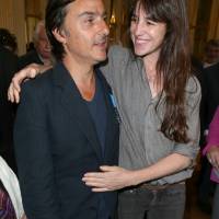 Yvan Attal : sa femme Charlotte Gainsbourg est-elle infidèle ?