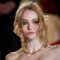 Lily-Rose Depp : elle prend la défense de son père Johnny Depp sur Instagram (photo)