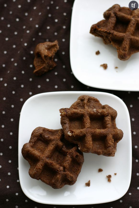 Les gaufres-brownies en version mini : une idée qui change pour vos buffets ou vos apéros sucrés !