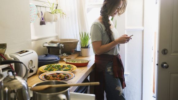 On sait pourquoi vous consultez vos e-mails pros à la maison