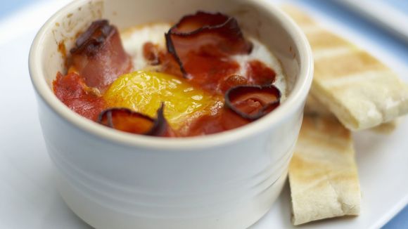 La recette rapide du bol oeuf, jambon, fromage à faire au micro-ondes