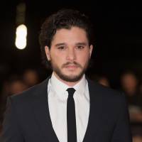 Game of Thrones saison 6 : Kit Harington sans barbe choque ses fans (photos)