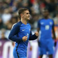 Antoine Griezmann : le footballeur clashe David Guetta dans un tweet hilarant