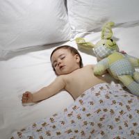 Combien d'heures un enfant doit dormir la nuit : les scientifiques répondent