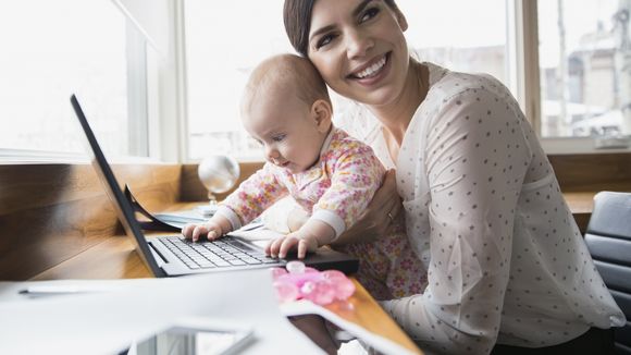 8 conseils pour travailler de chez soi quand on a un bébé