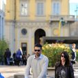 Gianluigi Buffon avec sa femme Ilaria D'Amico et leur fils Leopoldo se promène à Milan, le 27 avril 2016