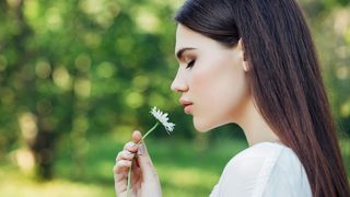 La recette 100% naturelle du masque contre les cheveux gras