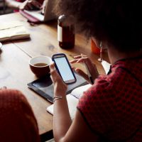 Traîner sur Facebook au boulot est-il la nouvelle pause-café ?