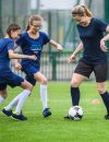 Laure Boulleau souhaite encourager les jeunes filles à persévérer dans le sport